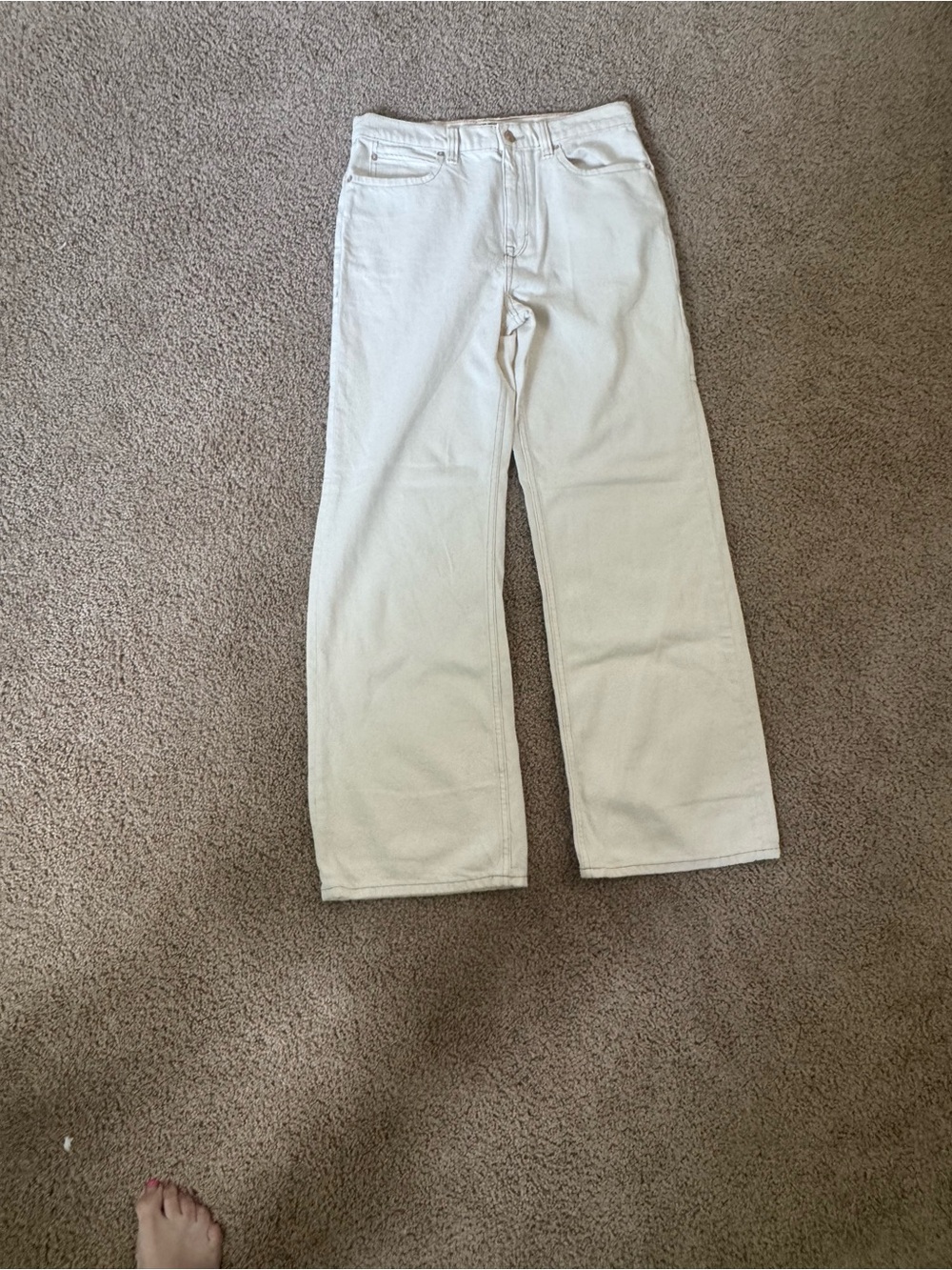 We The Free Cream/Off-White High-Rise Jeans with Contrast Stitching